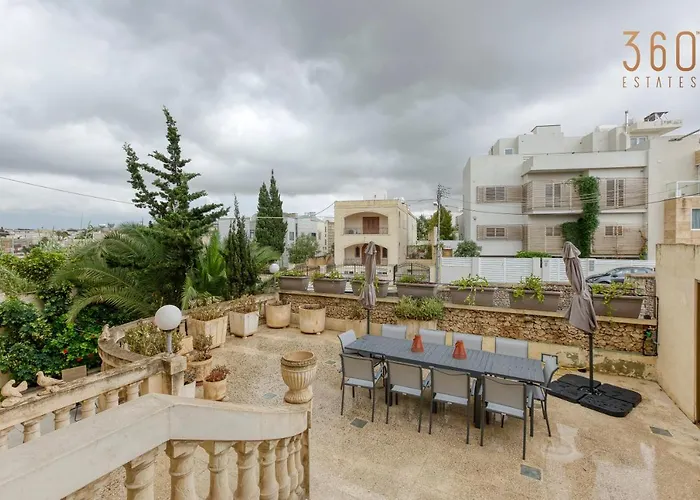 Spacious 4Br Oasis In The Heart Of St. Julians By 360 Estates